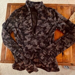 Lululemon Run Briskly Camo Half Zip